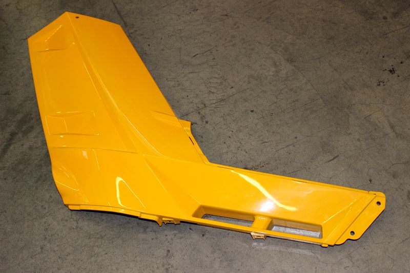 крыло заднее правое (желтый) - CF625-Z6 EFI